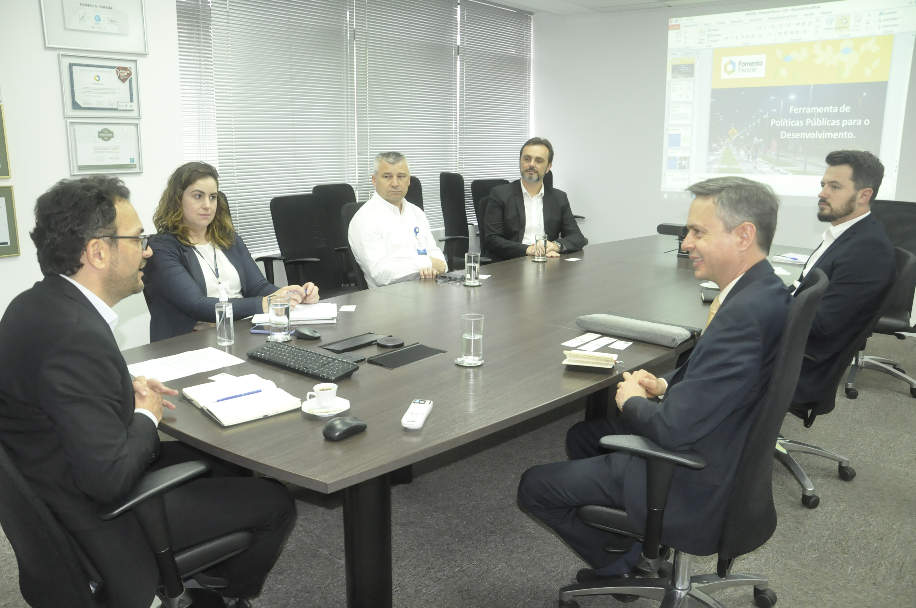 CAF e Fomento Paraná juntos por mais recursos para o microcrédito