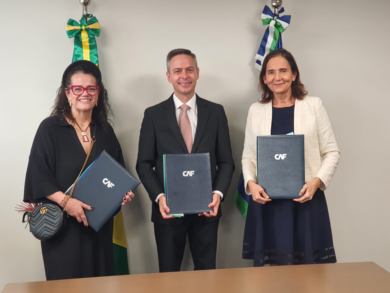CAF e Governo do Ceará assinam financiamento de US$ 60 milhões