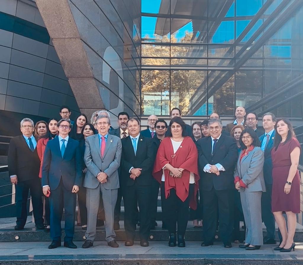 CAF participa en seminario internacional de CLAD en Uruguay