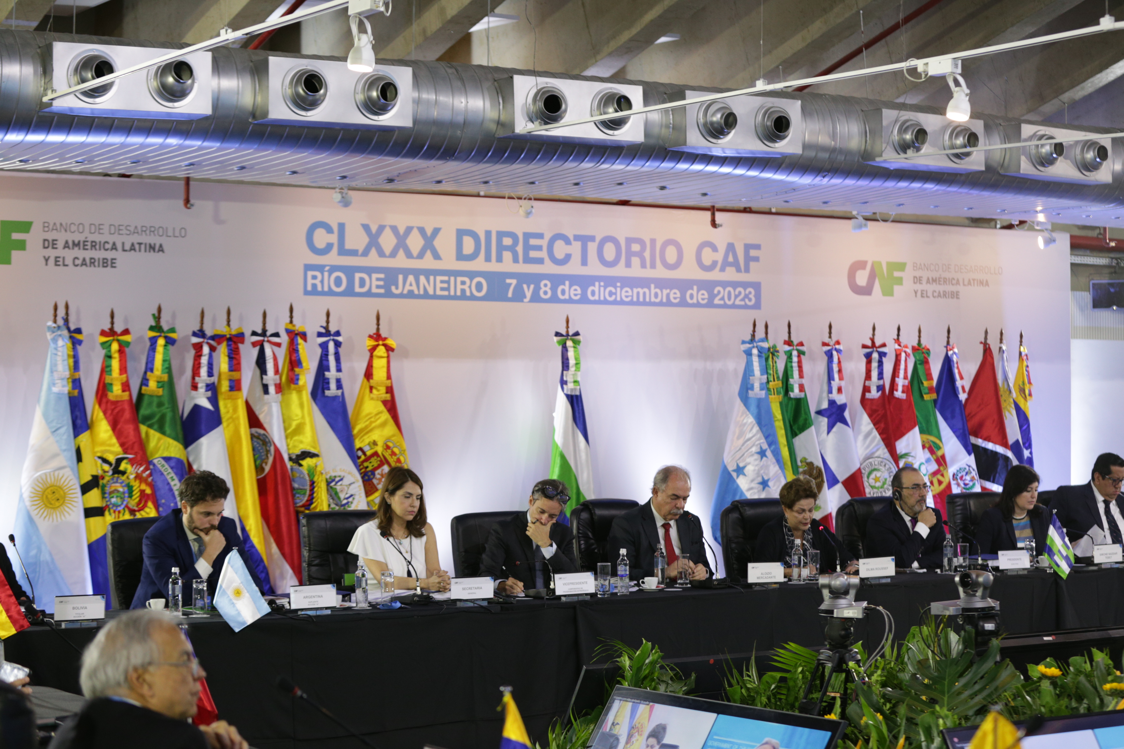 CAF amplia presença no Brasil com Diretório e anúncio de investimentos