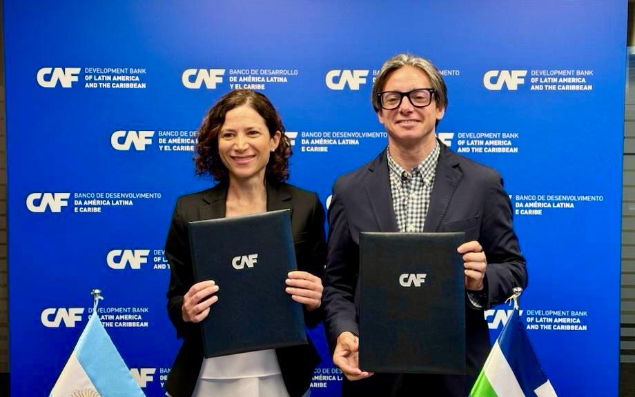 CAF firma un MOU con Google para promover la transformación digital