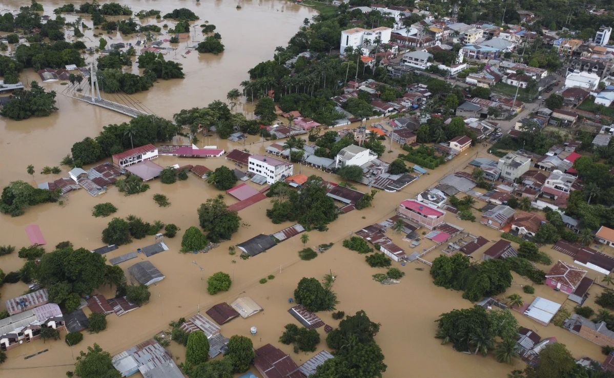 CAF realiza donación para enfrentar eventos naturales extremos en Bolivia