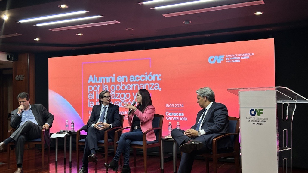 Encuentro egresados de Programas de Capacitación de CAF en Venezuela